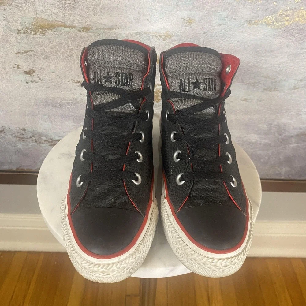 Converse Chuck Taylor All Star Shoes Youth Size 4 Black Red High Top Sneakers